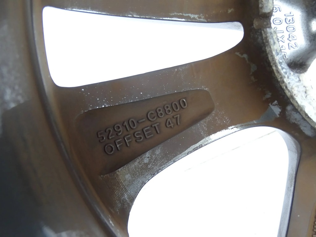 JANTE HYUNDAI 6J x 16 OFF SET 47 OE 52910-C8800 Product image