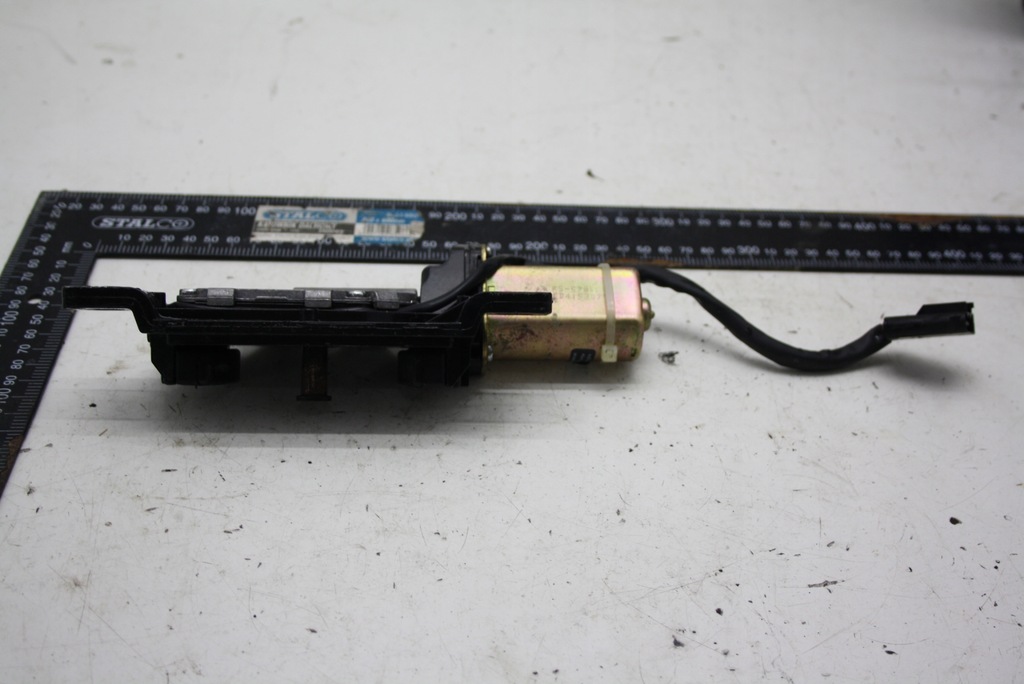 BLOCARE TAIE CAPAC BAGAJE BMW E61 7129931 Product image