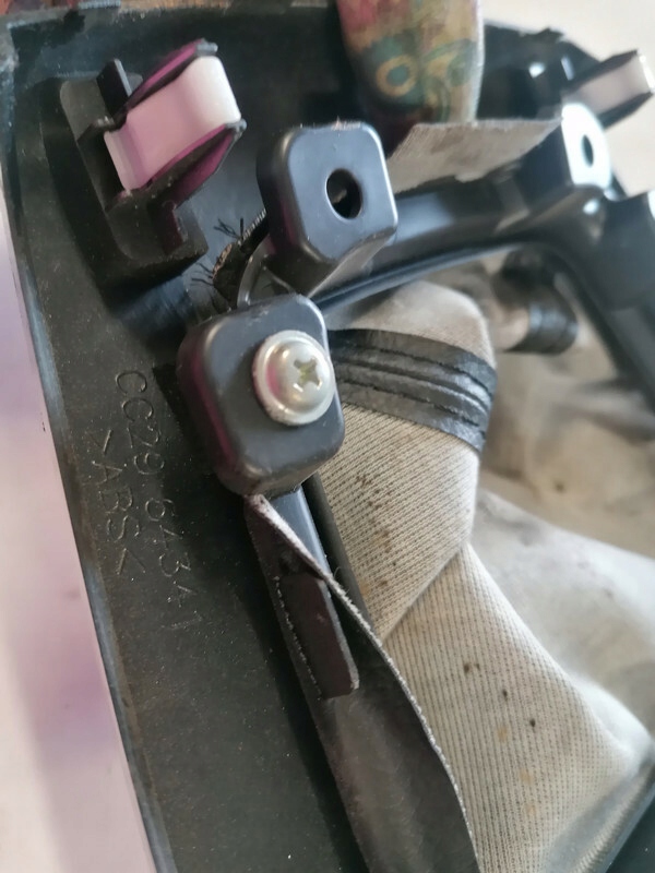 MAZDA 5 V 08 2.0 CITD CLOPER SCHIMBĂTOR DE VIȚII CC2964341 Product image