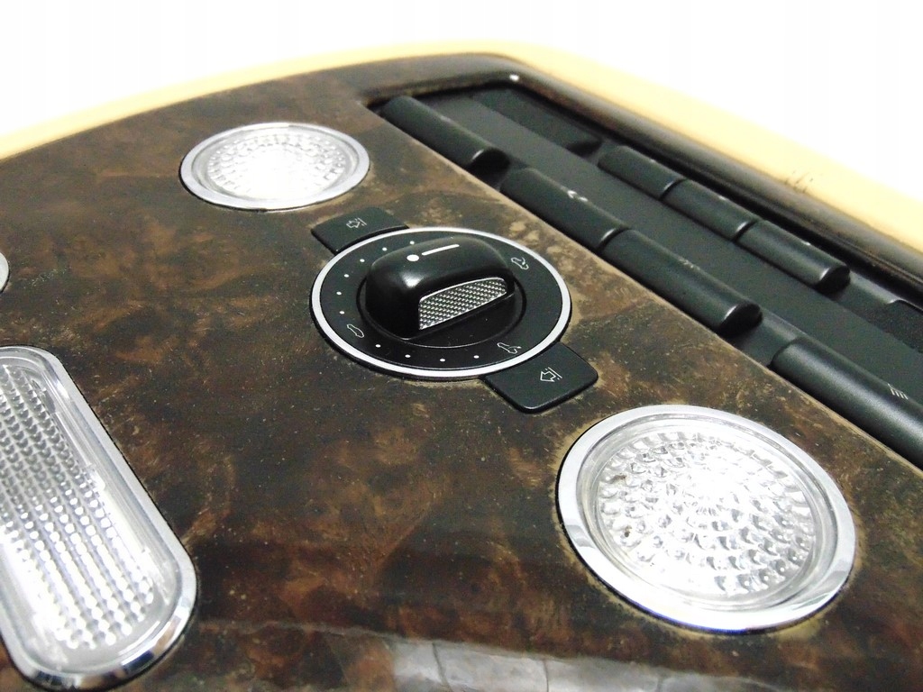 LAMPĂ PENTRU ILUMINARE INTERIOARĂ BENTLEY FLYING SPUR LEMN PIELE Product image