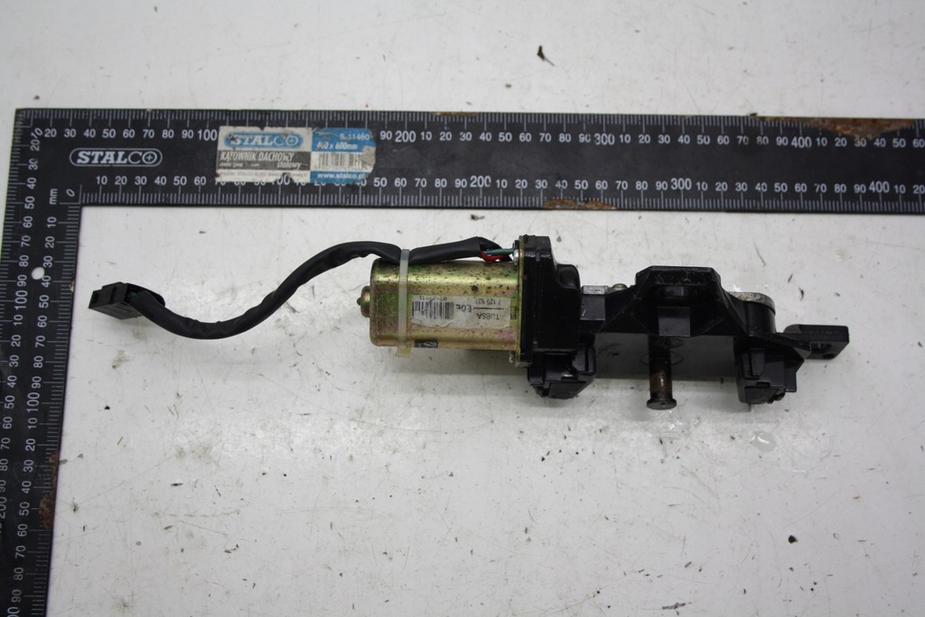 BLOCARE TAIE CAPAC BAGAJE BMW E61 7129931 Product image