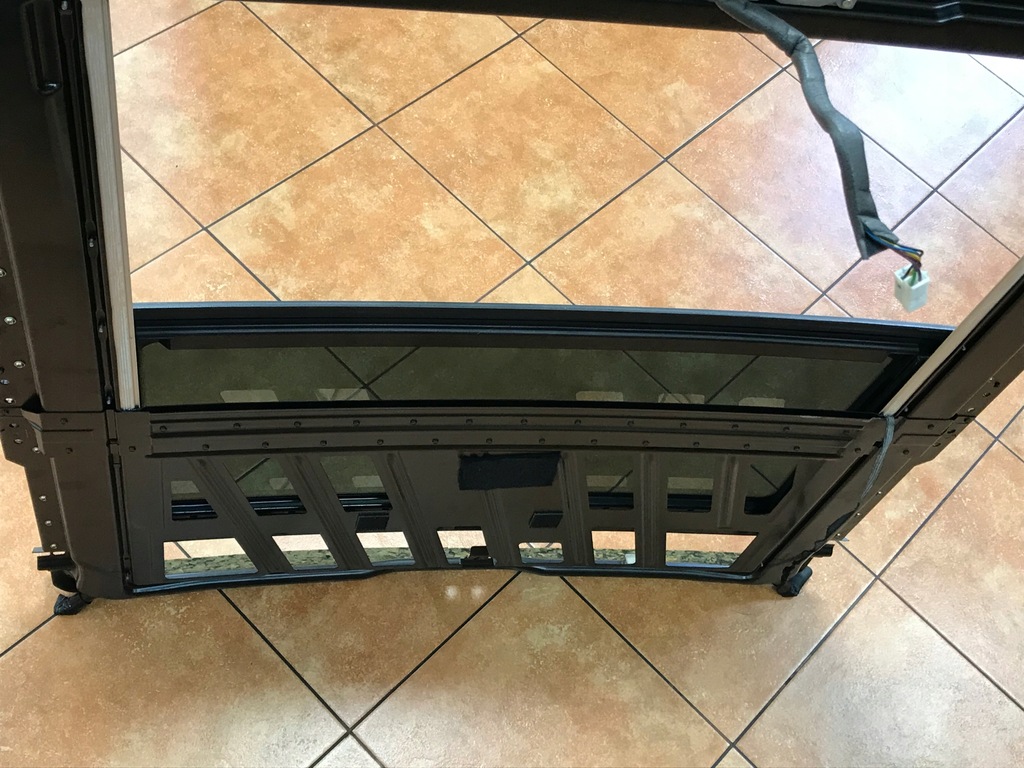 Trapă Mercedes W211 break OE 2117800629 Product image