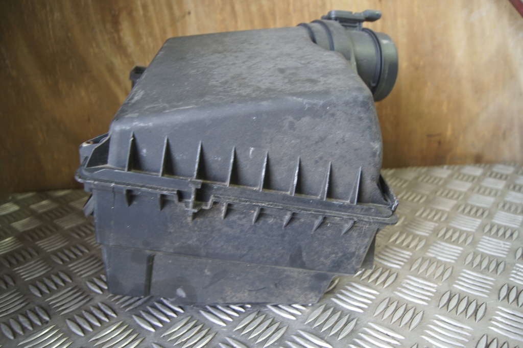 CARCASA FILTRUL DE AER MB A6070900101 Product image