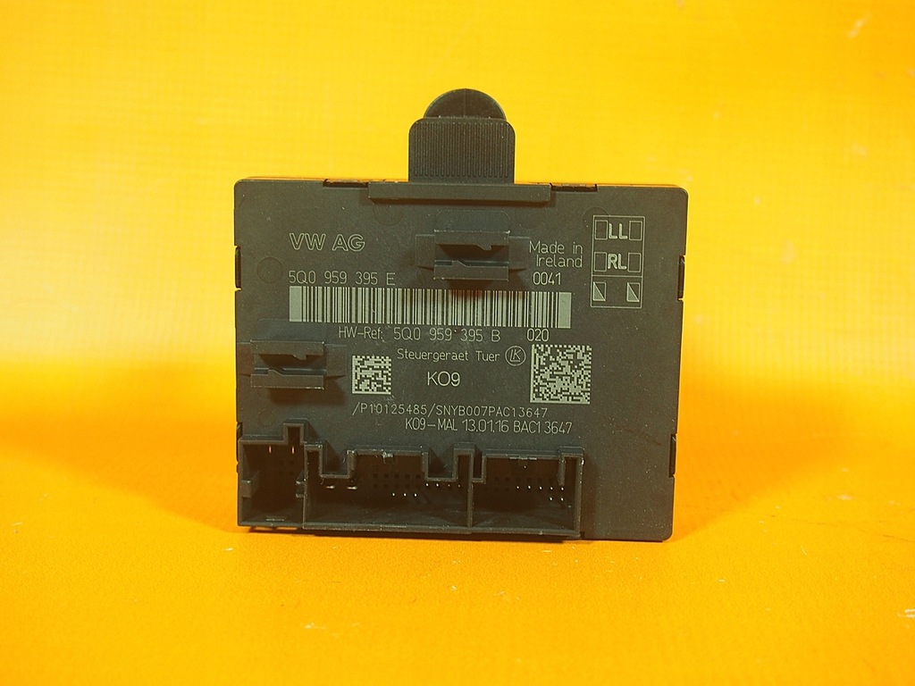 Control usi Audi A3 S3 8V SPATE STÂNGA DREAPTA 5q0959395e Product image