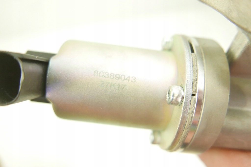 EGR CIEED SORGEAGE CARENS 2.0 CRDI VALVE 28410-27400 28410-27410 Product image