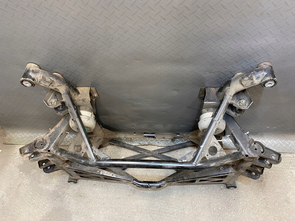 Sled leagăn bancă de traverse din spate Aston Martin DB9 Product image