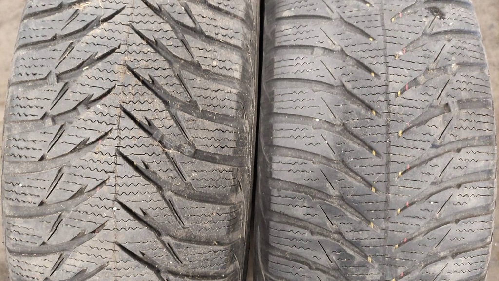 ANVELOPE IARNĂ 2 BUC 195/65R15 GOODYEAR ULTRAGRIP 2011 LOGAN MCV I Product image