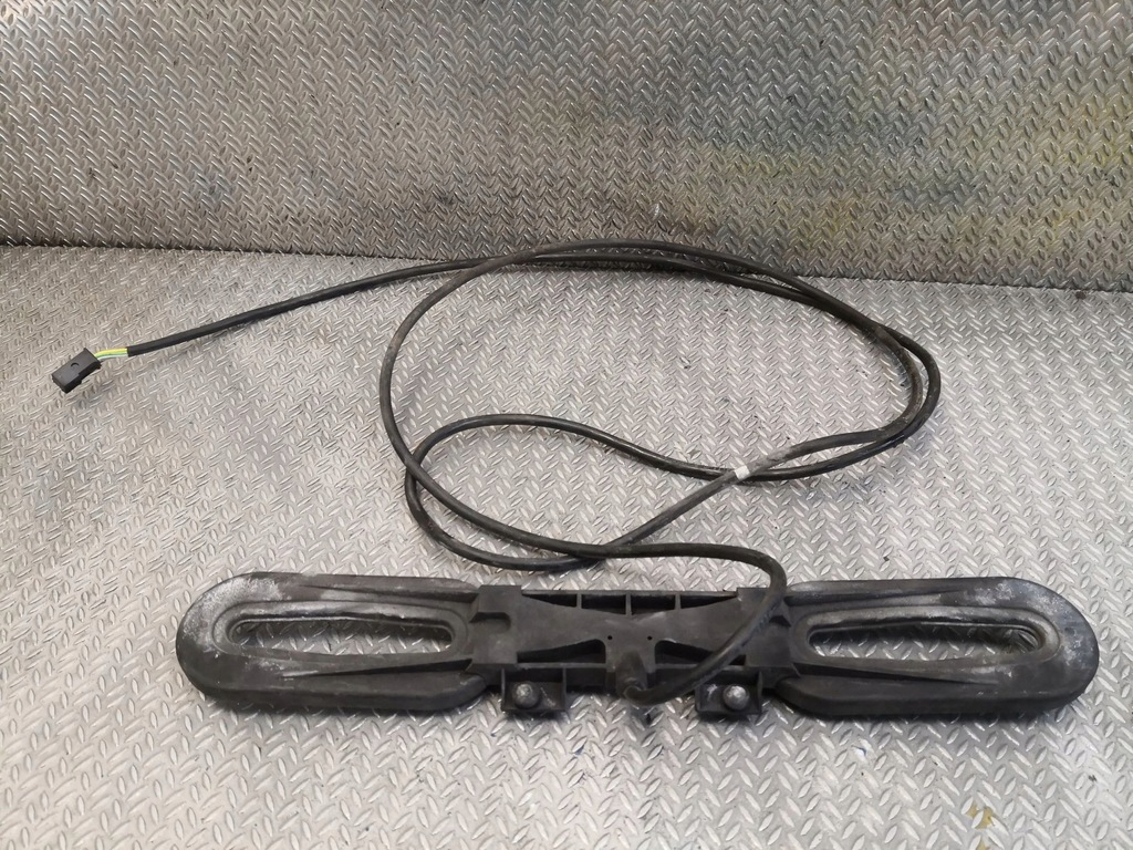 Mercedes-Benz S W220 Antenă GPS Product image