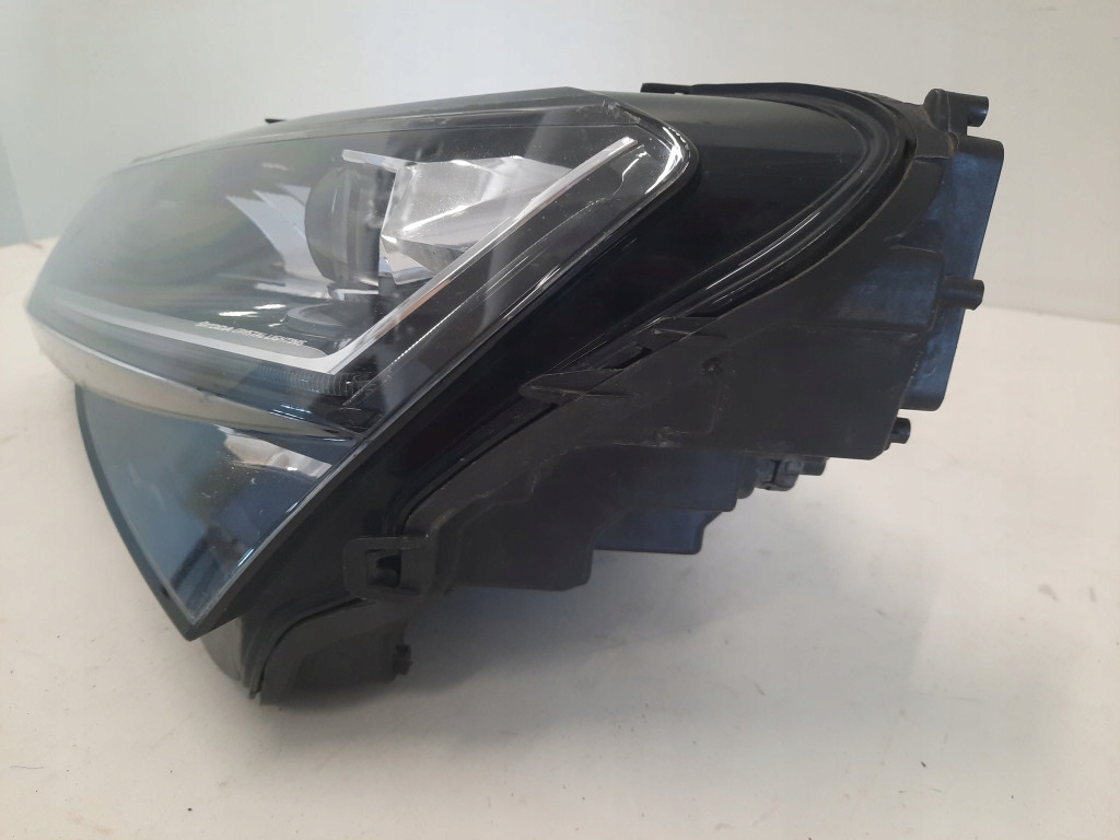 FAUR SKODA SUPERB III LIFT FULL LED LAMPĂ FAȚĂ STANGA 1150.203.0000 Product image