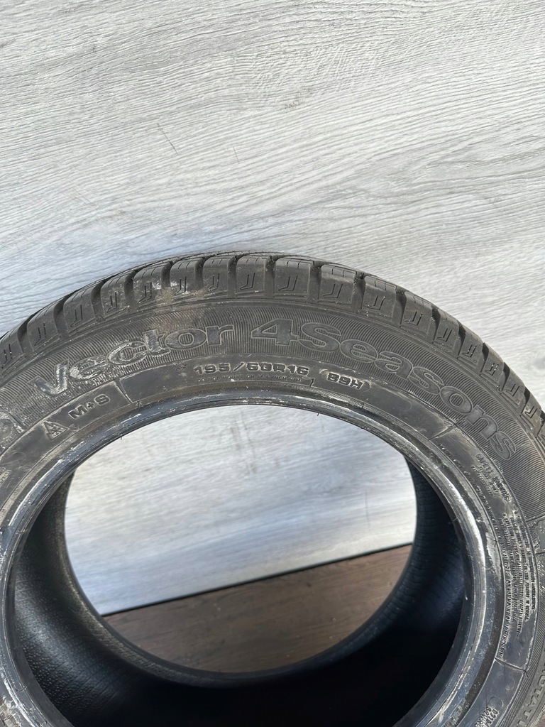 195/60R16 GOODYEAR VECTOR 4SEAZONE 5.68mm Product image