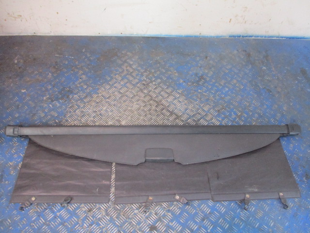 TOYOTA COROLLA VERSO II ROLLER TRUNK LATTER Product image
