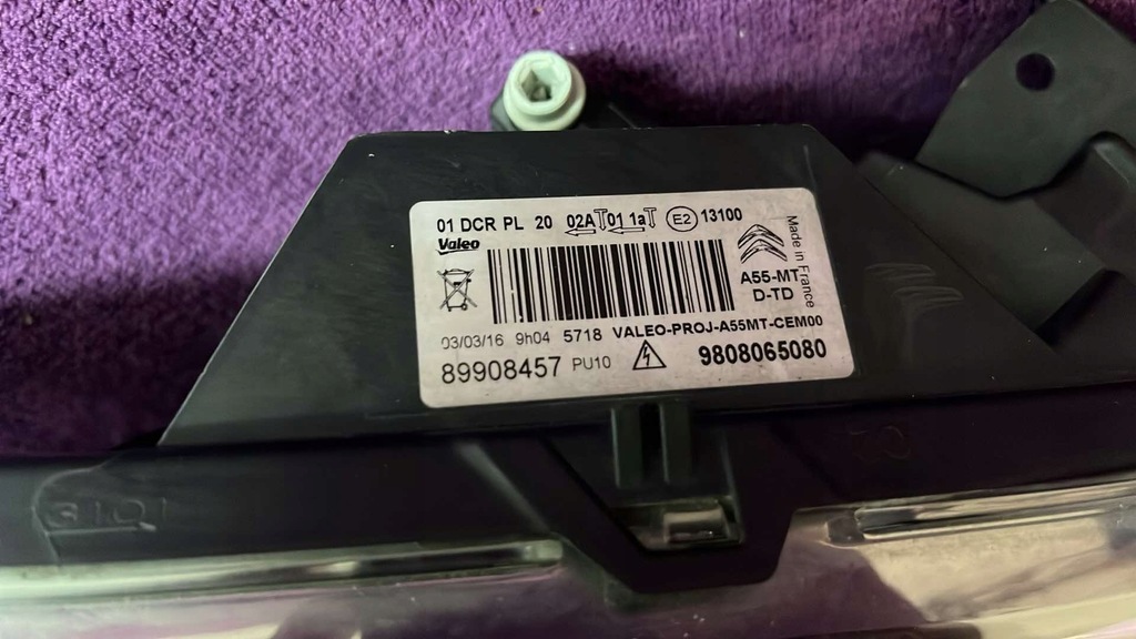 LAMPA CITROEN DS3 LIFT XENON LED PRAWA 9808065080 Product image