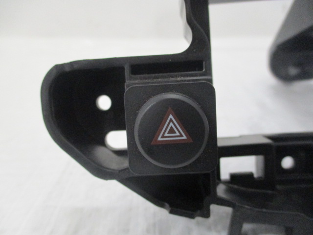SUPORT RADIO OPEL CROSSLAND X POCKET 13486548 Product image