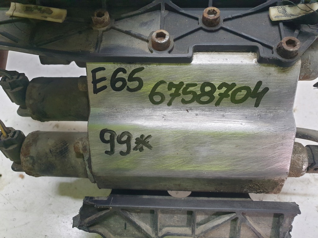 POMPA SUSPENSION BMW E65 6758704 Product image