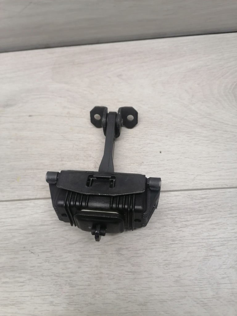 MB VITO OPRITOR UȘĂ FAȚĂ DREAPTA A4477207500 Product image