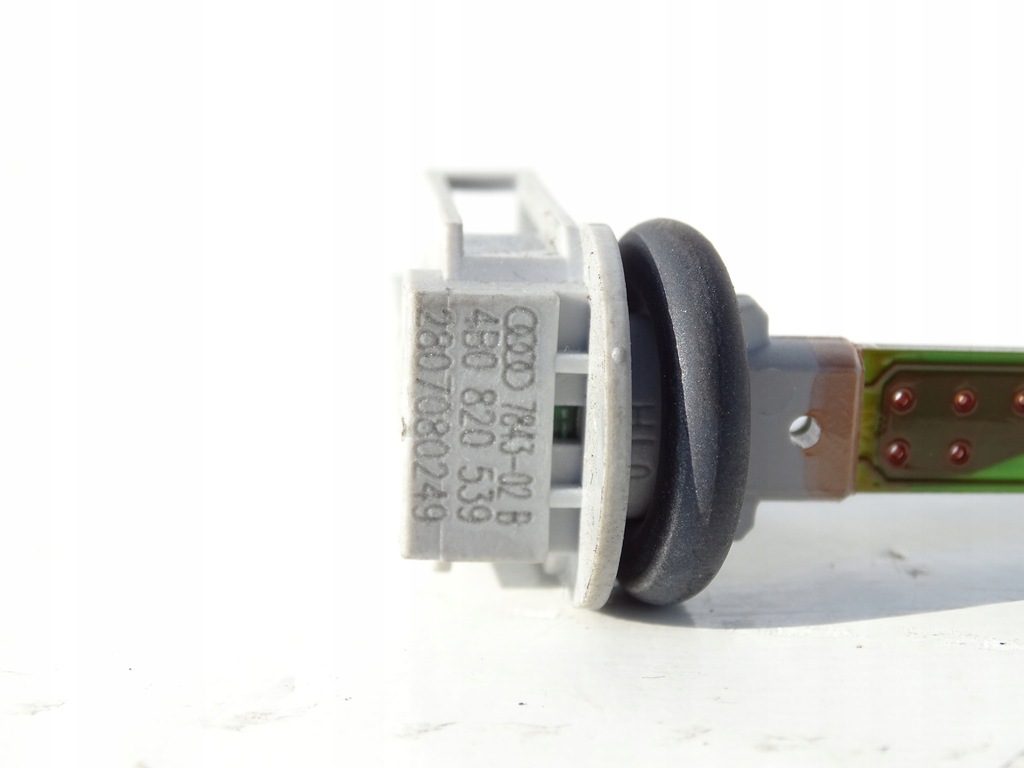 SENSOR DE TEMPERATURA 4B0820539 VW SCIROCCO 3 III 137 AUDI SKODA SEAT Product image