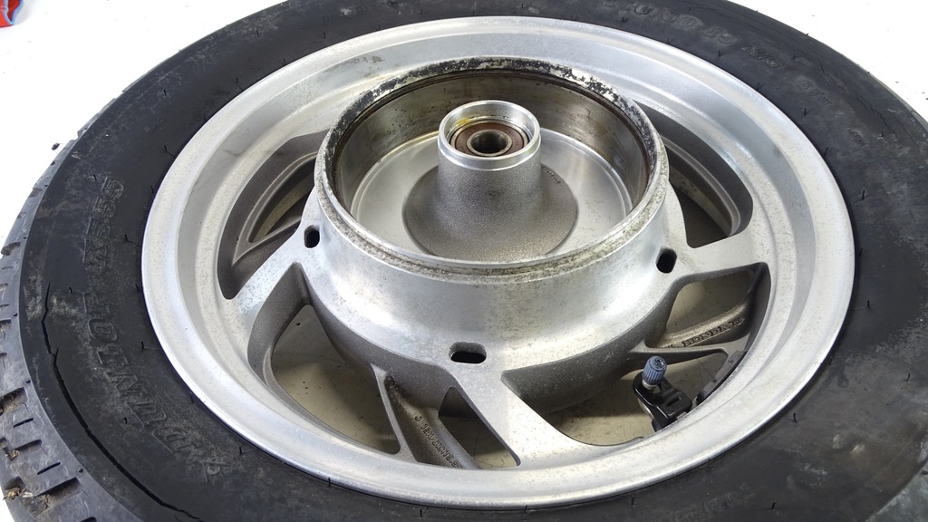 Honda PC 800 Pacific Coast Jantă Roată Suport spate Product image