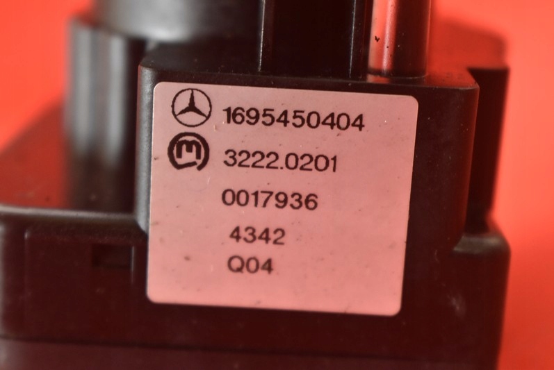 COMMUTATOR DE LUMINI MERCEDES A-CLASS W169 Product image