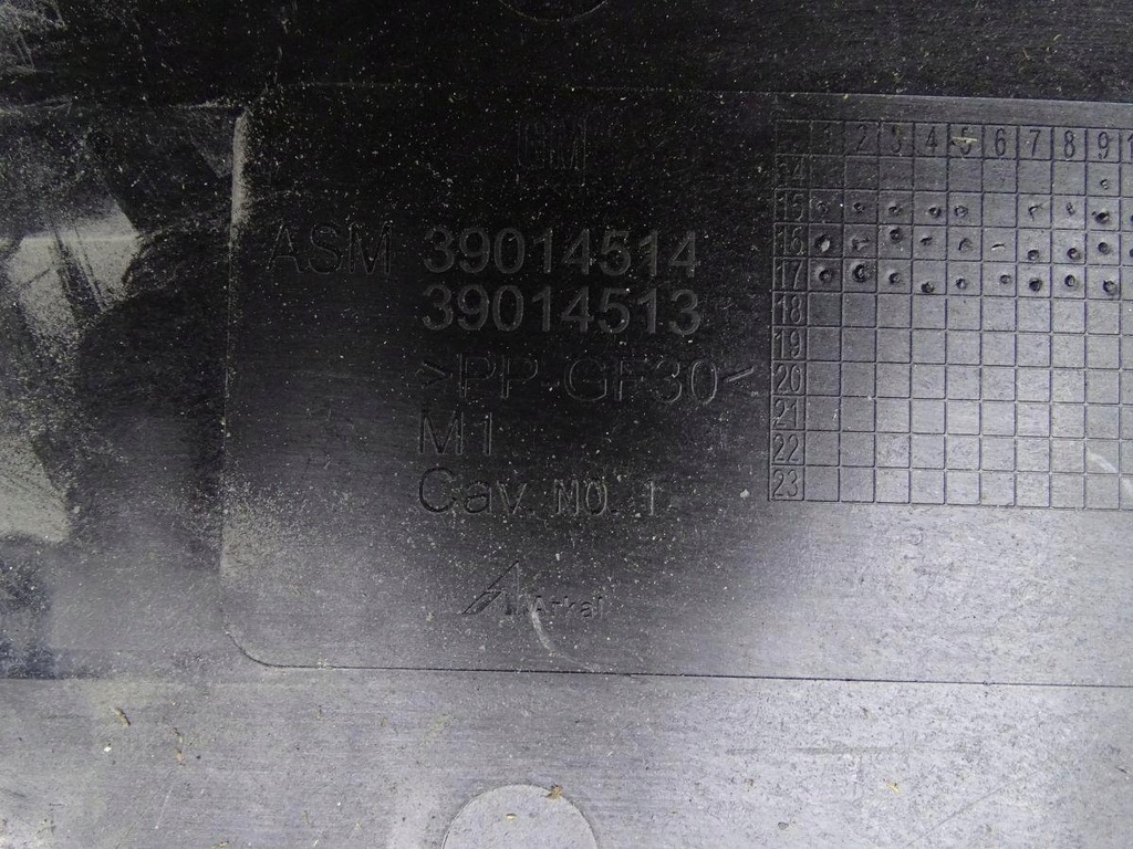 OPEL ASTRA K 15-22 CARCASA BAZĂ BATERIE 39014514 39014513 Product image