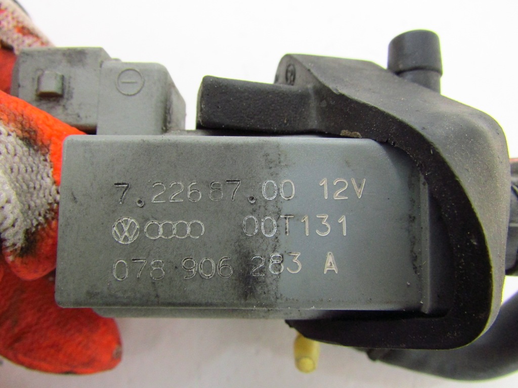Audi VW SKODA SEDIE SENSOR VALVE 72268700 078906283A Product image
