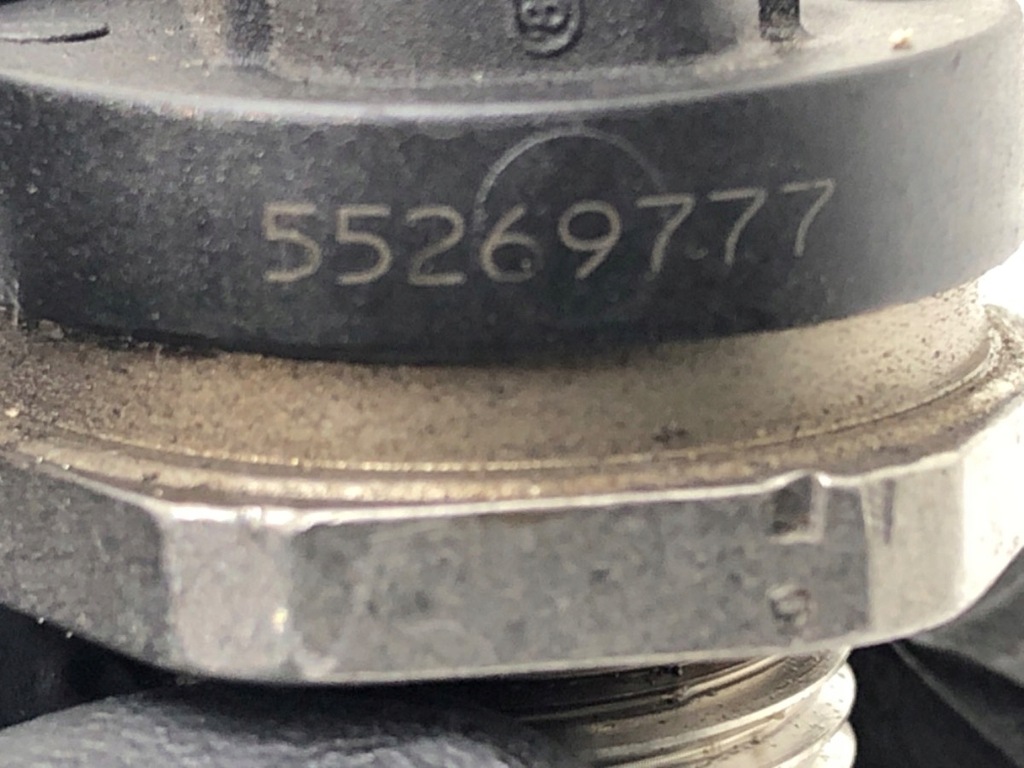 SENSOR PRESIUNE CARBURANT OPEL COMBO D 55269777 0281006752 1.3 90KM Product image