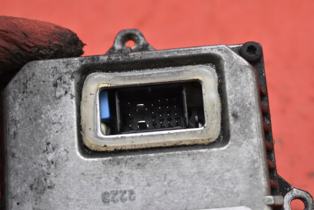 CONVERTOR XENON STÂNGA 1307329060 MERCEDES CLASA C W203 00-04 Product image