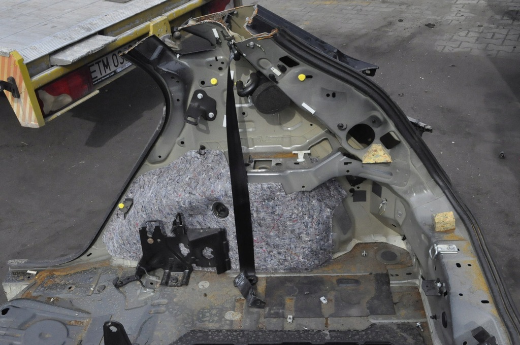 FORD PUMA II MK2 CUREA SPATE ÎNTREGĂ SPATE CU BAIE CUREA STÂNGA DREAPTA Product image
