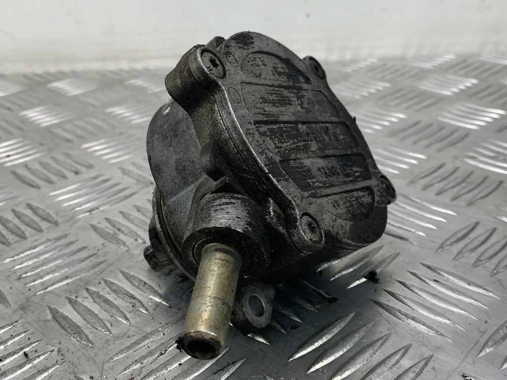 POMPA VACU VACUUM MERCEDES W203 2.2 CDI A6462300165 Product image