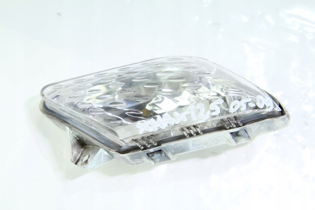 YAMAHA X MAX 125 06-09 SEMNEZATOR STÂNGA Product image