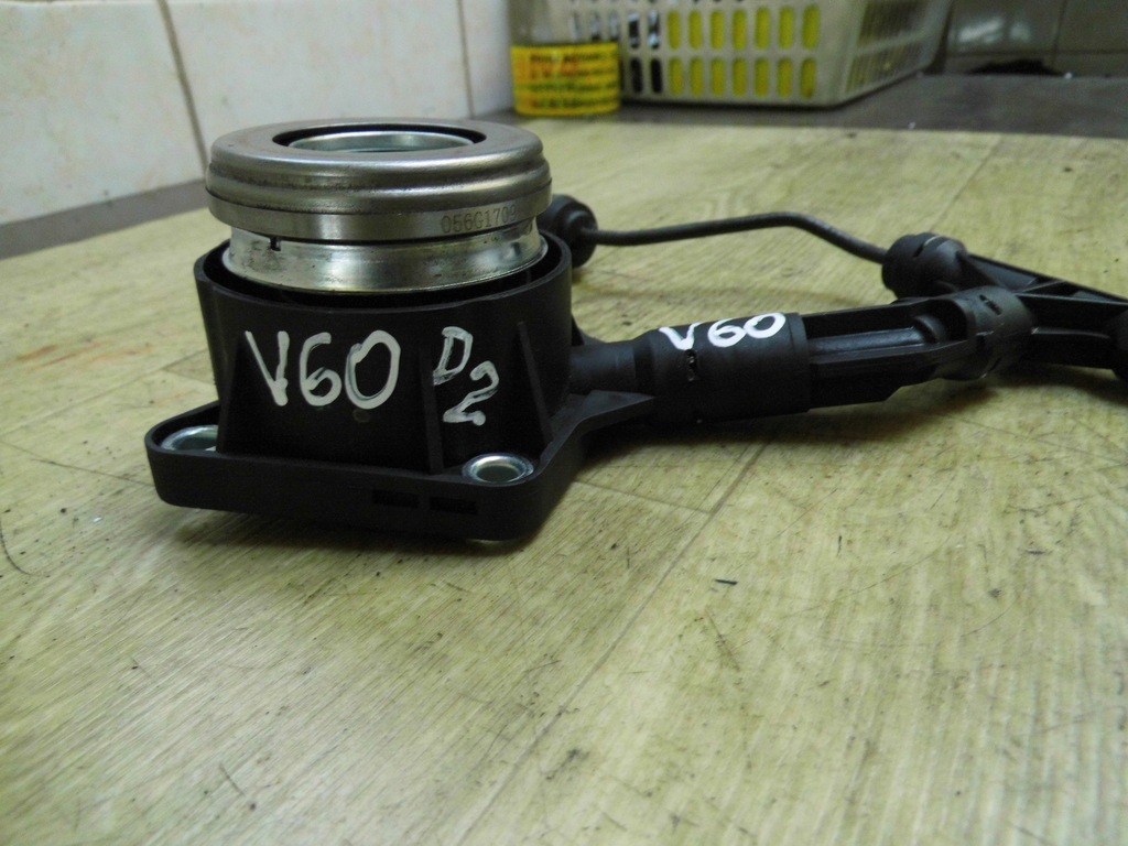 Volvo V60 S60 II S80 V70 V50 Cilindru auxiliar central Product image