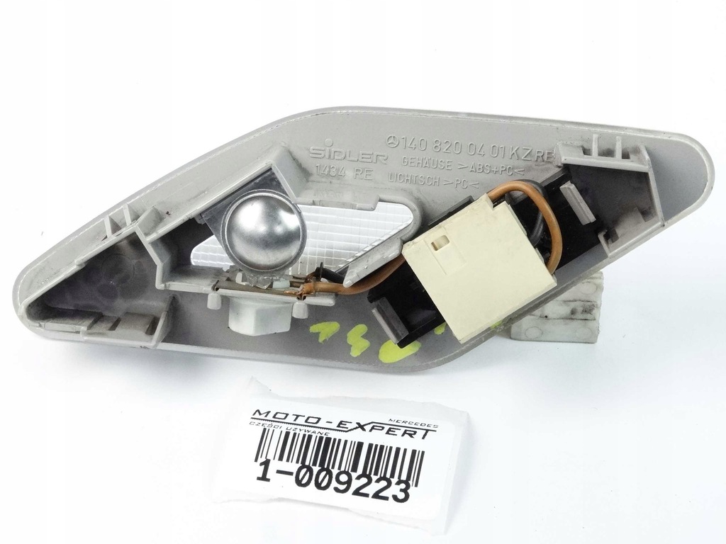 Mercedes Clasa S W140 FARO DREAPTA SPATE A1408200401 Product image