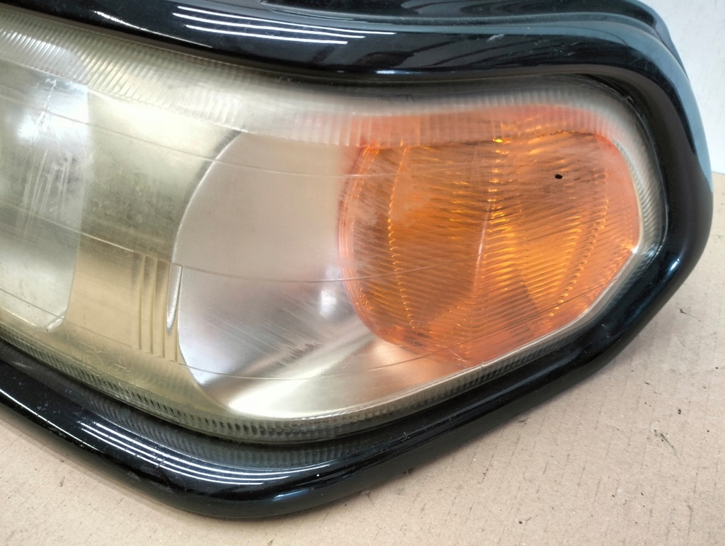 LAMPA STANGA FATA MITSUBISHI PAJERO SHOGUN SPORT I 1999-2006 UK Product image