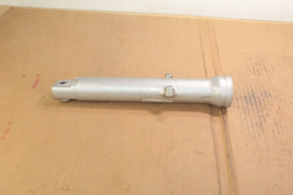 YAMAHA FZ600 02-03 SHIN STÂNGA Product image