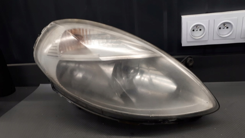 270532-00R dreapta Lancia Ypsilon II Hella Product image