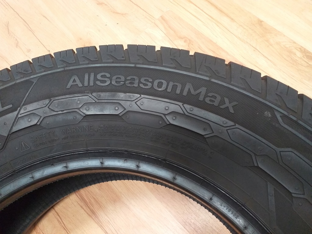 ANVELOPE 215/75R 16C 113/111 UNIROYAL DOT 4719 Product image