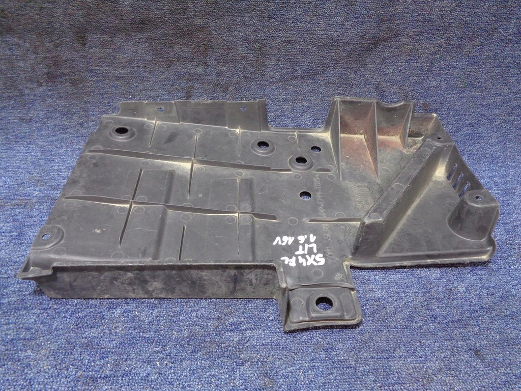 CAPAC ȘASIU 77711-55L00 SUZUKI SX4 FIAT SEDICI LIFT 10-14 ani. SPATE STÂNGA Product image