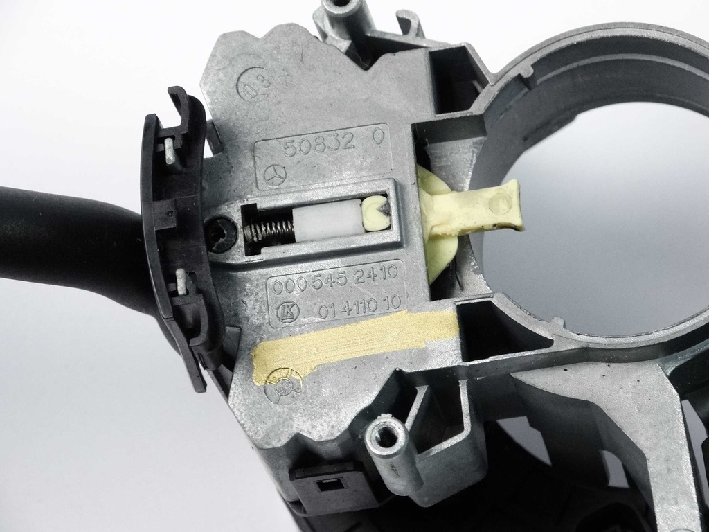Mercedes W215 W220 W230 PRZEŁĄCZNIK KIERUNKOWSKAZÓW A0005452410 Product image