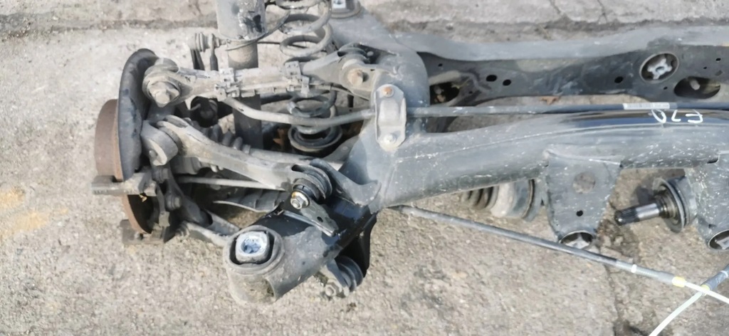 BMW 1 F20 F21 AXIE SUSPENSIUNE SPATE 105.000 KM Product image