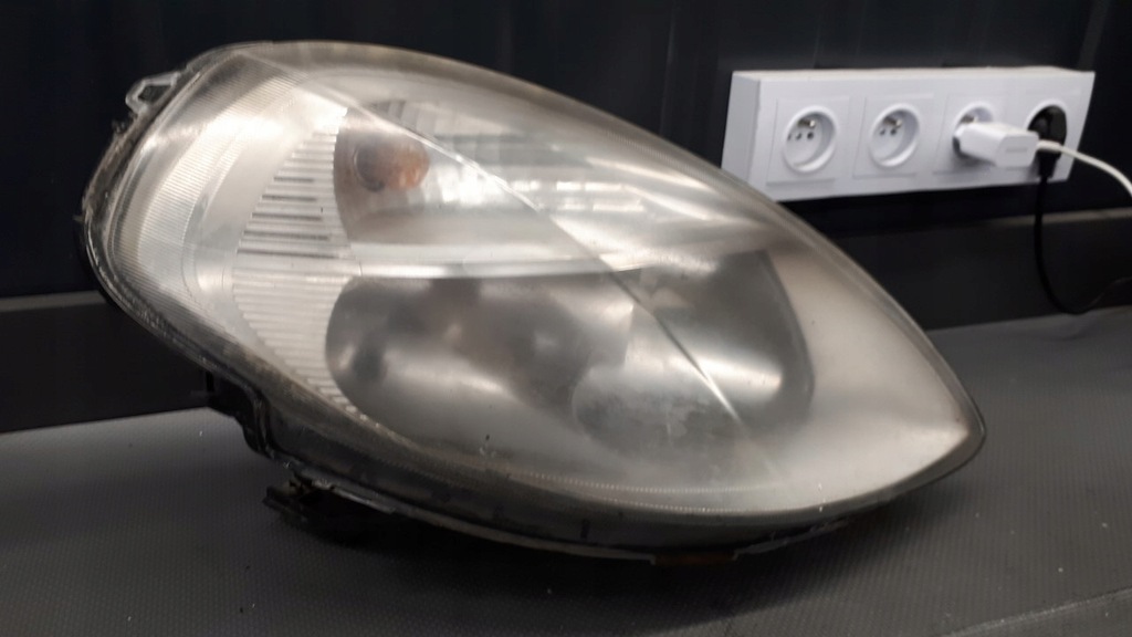270532-00R dreapta Lancia Ypsilon II Hella Product image