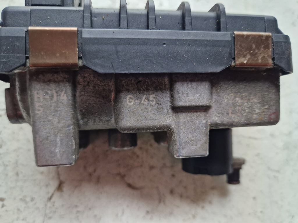 REGLATOR TURBINA FORD FOCUS MK2 1.8 TDCI 752406 G-45 Product image