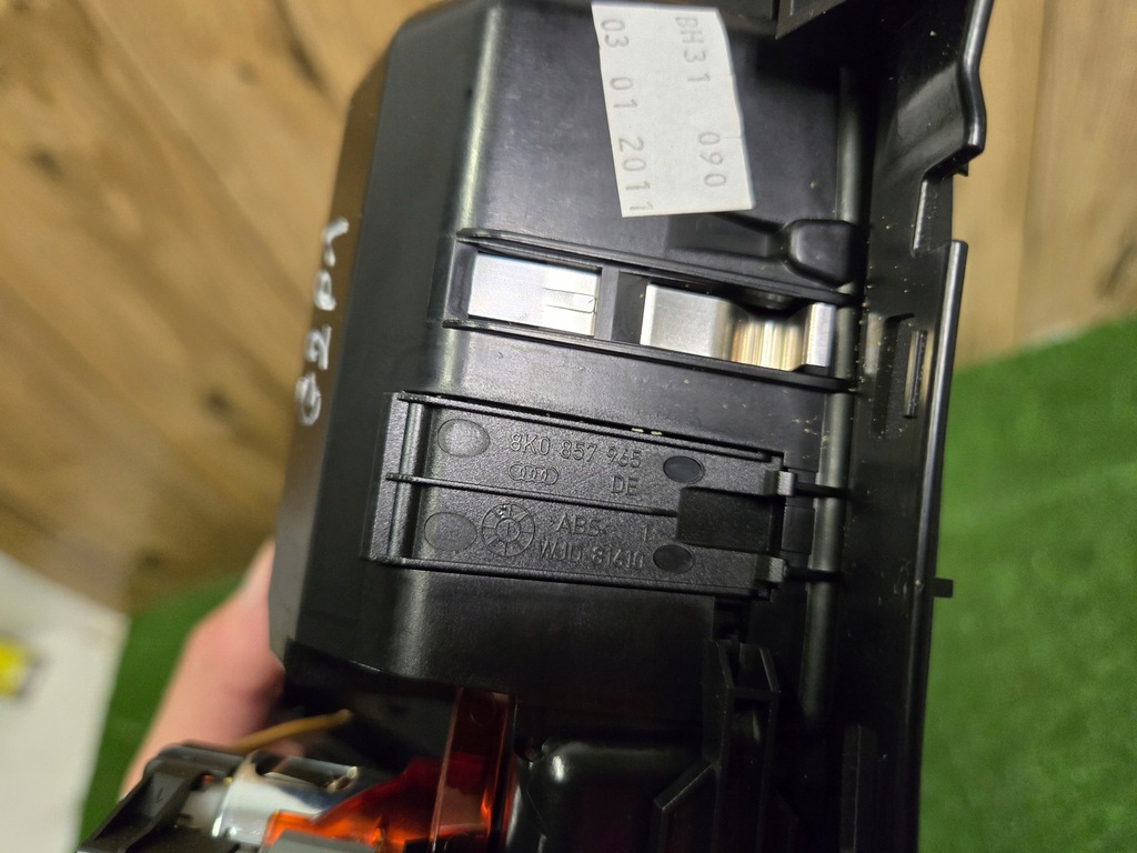 A4 B8 SCHRAY 8K0857965 Product image