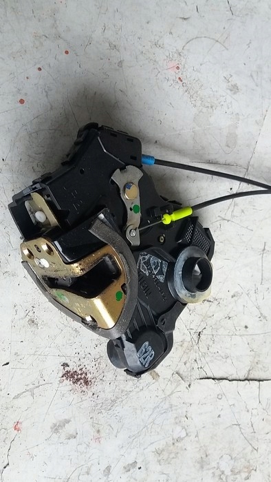 TOYOTA AVENSIS II T25 BLOCARE USI FATA DREAPTA 2 PIN Product image