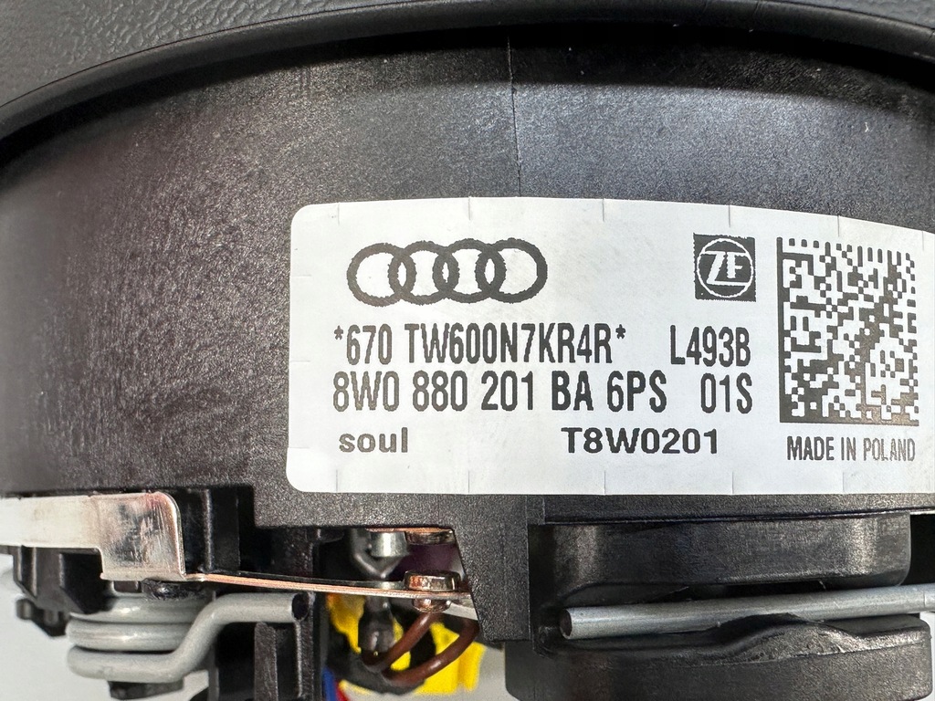 Audi A4 B9 Lift A5 F5 8W Airbag Driver 8W0880201BA Product image