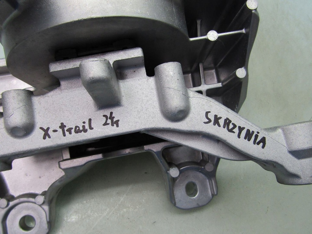 X-TRAIL IV T33 1.5 24R PAW SUPORT PERNĂ CUTIE DE VITEZE STÂNGA 23092103 Product image
