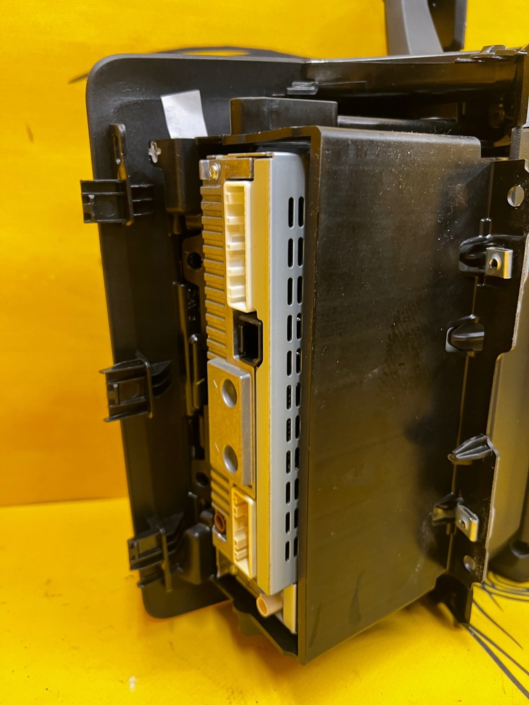 SUPORT TELEFON RADIO NAVIGATION DACIA SANDERO III STEPWAY Product image