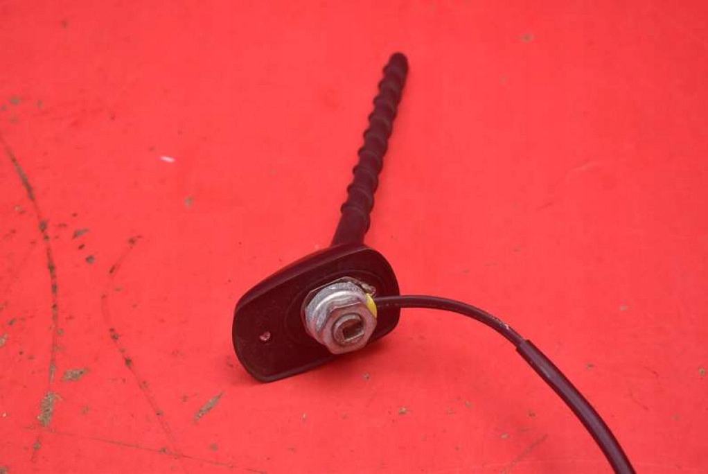ANTENA V3-08998C TOYOTA YARIS 3 III 14-17 Product image
