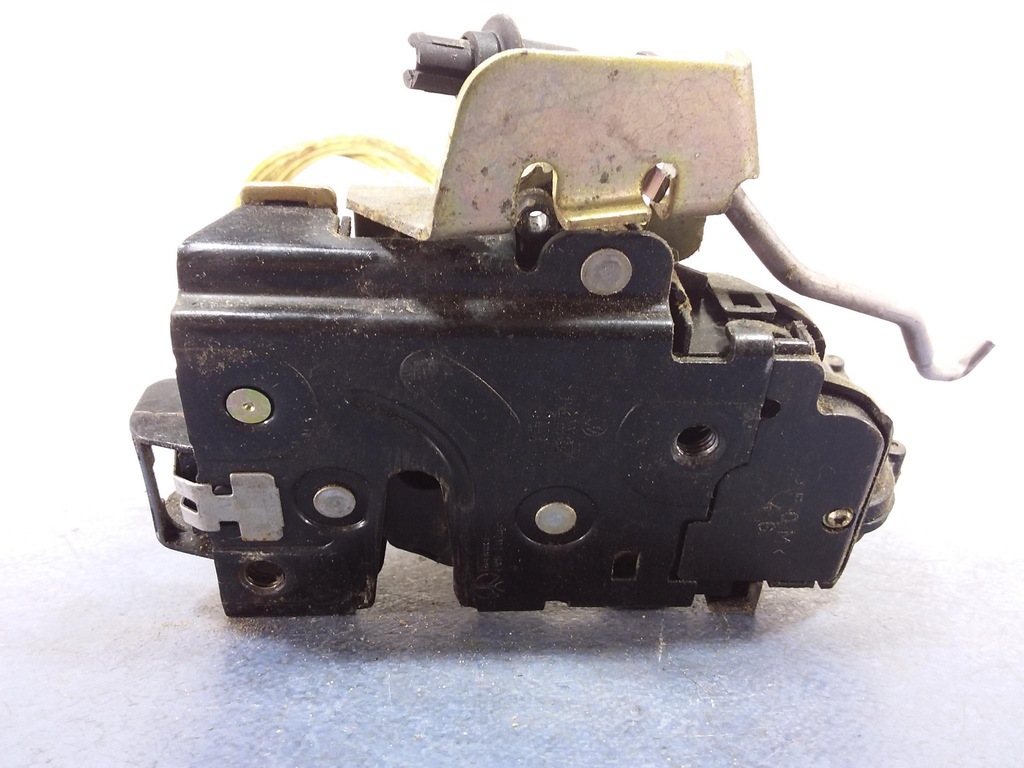 AUDI A6 C5 BLOCAREA UȘII STÂNGA SPATE 7 PINI 4B0839015F Product image