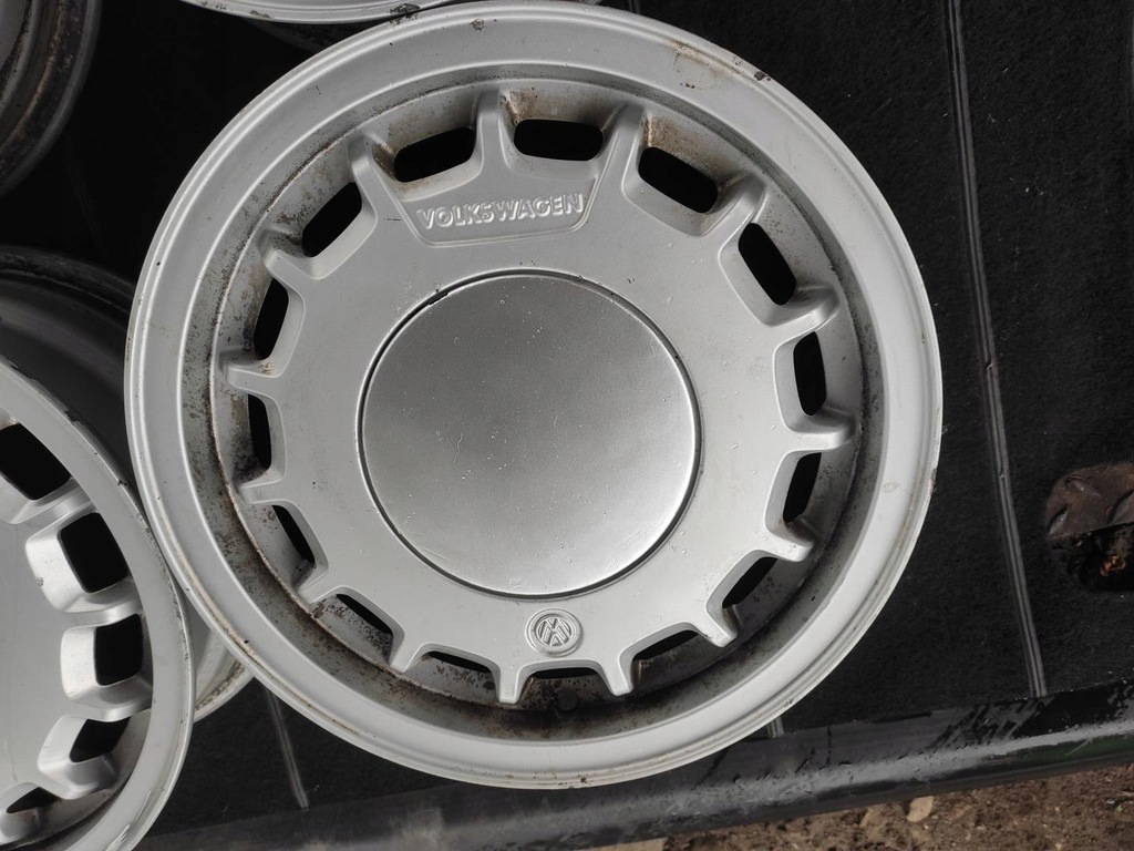JANTE ALIE 14" 4x100 MONTREAL VW Golf GTI Passat Jetta Polo Corrado CU CAPACE Product image