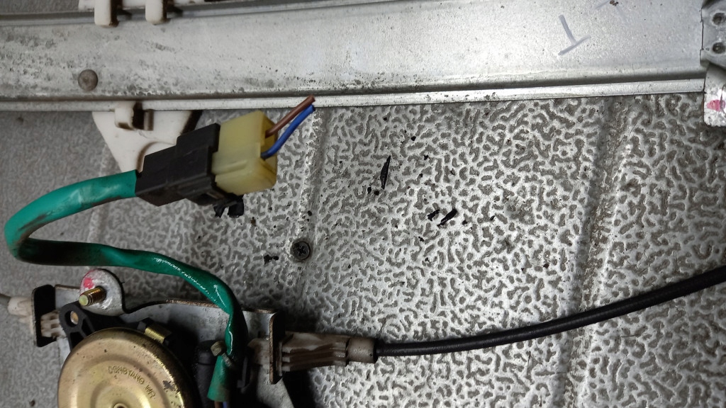 RADIATOR SPATE STÂNGA DAEWOO NUBIRA 2.0B 98R COMBI 2PIN Product image