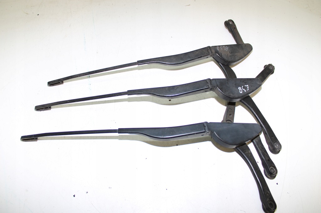 BRAT STERGATOR DREAPTA BMW E38 8352020 EUROPA Product image